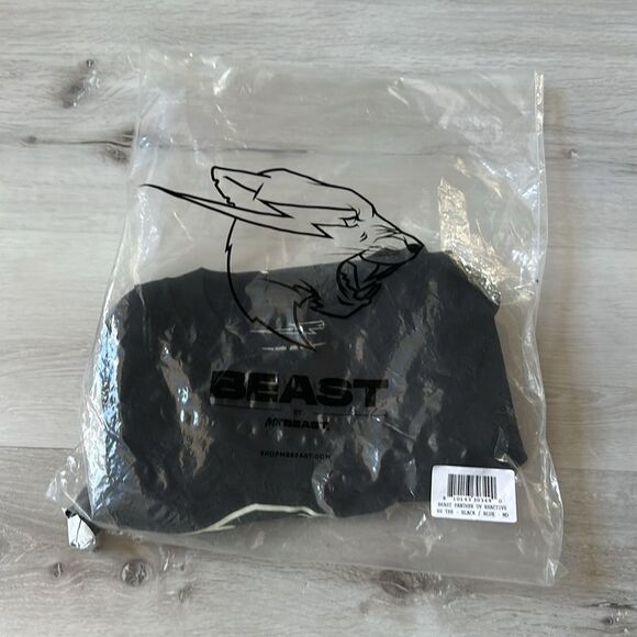 MRBEAST PANTHER UV REACTIVE S/SLEEVE TEE - BLACK /‎ BLUE Size M NWT in pkg - Picture 6 of 7